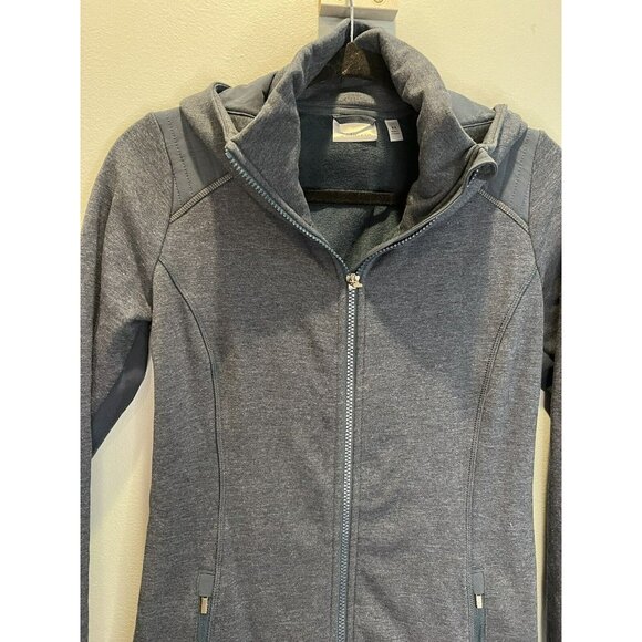 Athleta Victory Fitted Black Sporty Hooded zip up Hoodie Zipped Pockets Jacket - Picture 2 of 5